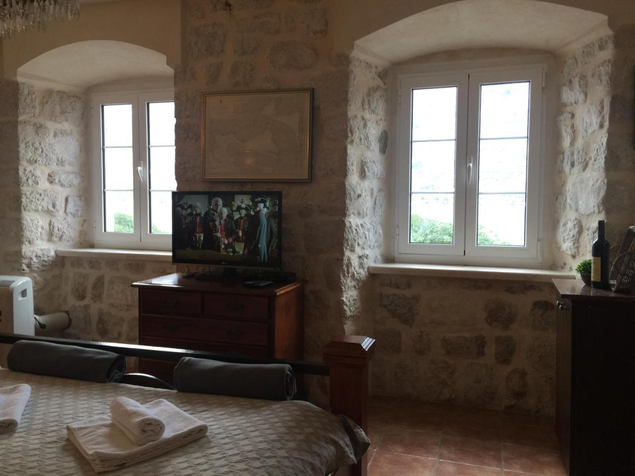 Villa Mariner Kotor Bagian luar foto