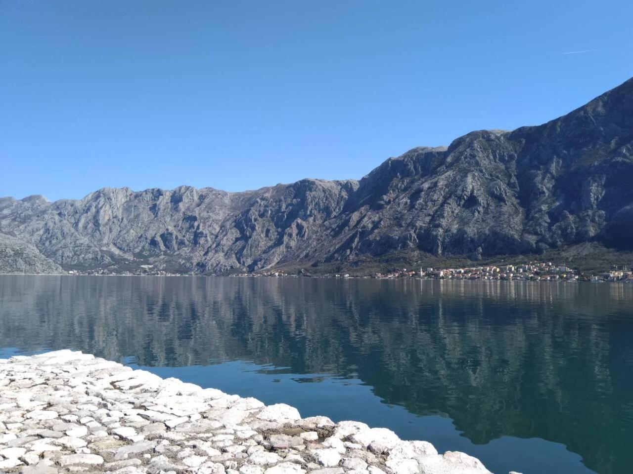 Villa Mariner Kotor Bagian luar foto