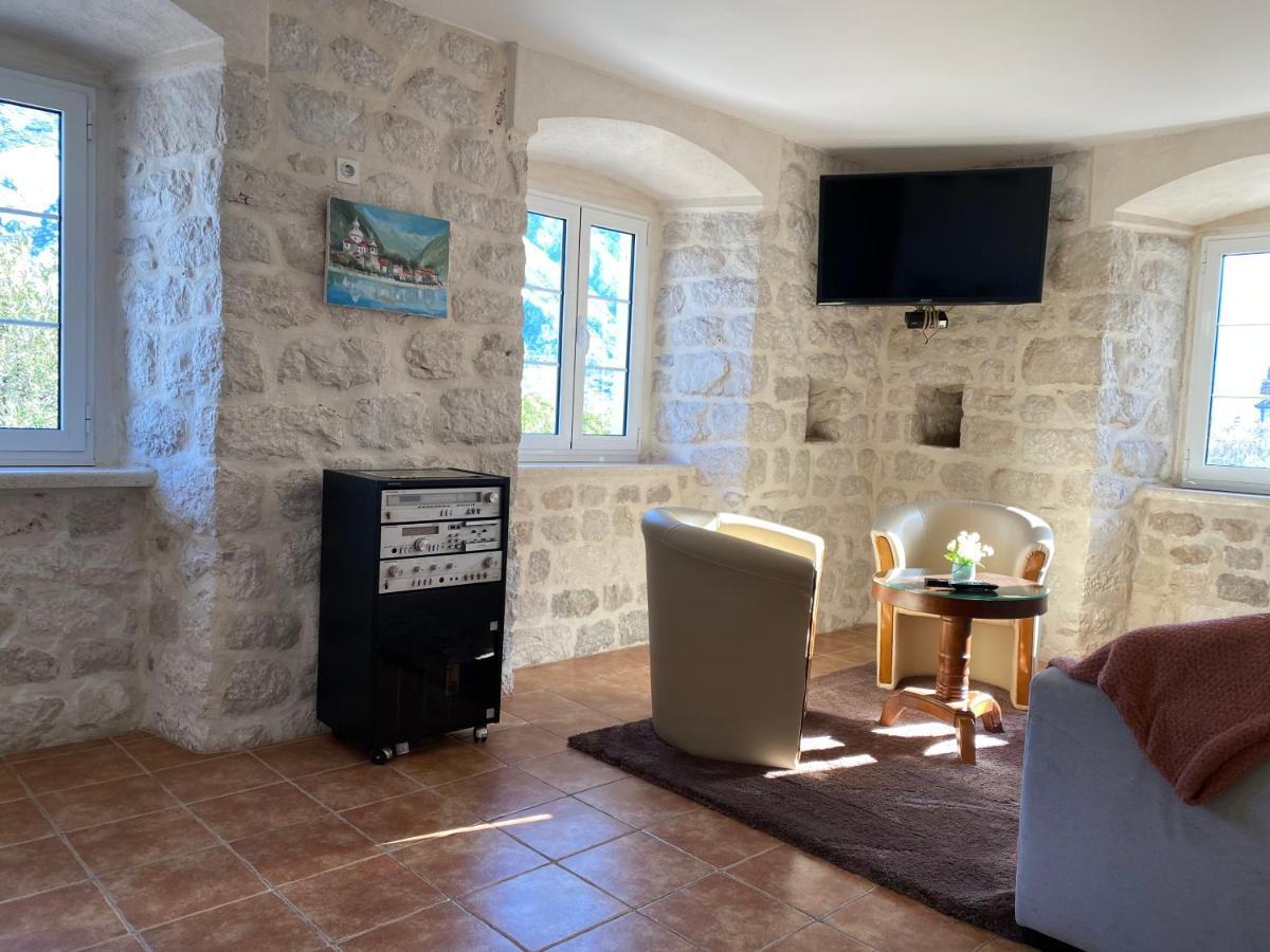 Villa Mariner Kotor Bagian luar foto